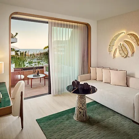 מלון Xo Cape Arnna 5*