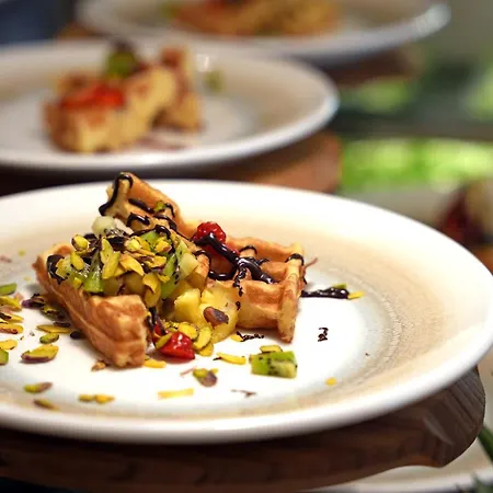 Xo Cape Arnna מלון